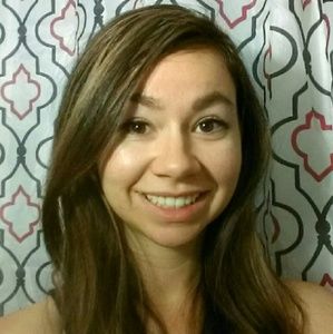 Meet your Posher, Cassandra