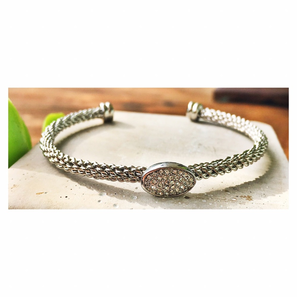 🚫LAST 1 LEFT🚫 Crystal Oval Mesh Bangle