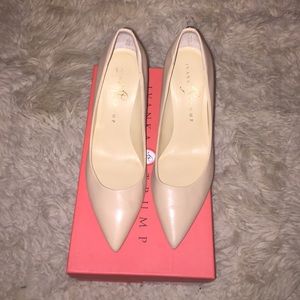 LIKE NEW Ivanka Trump sz 7.5 Natalie Pump