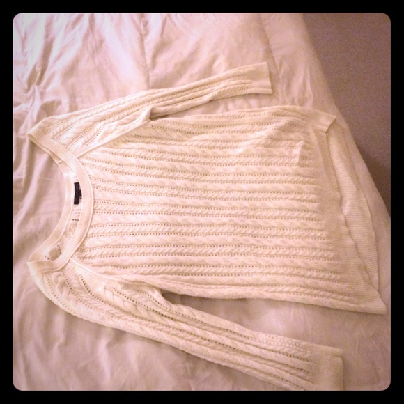 American Eagle sweater