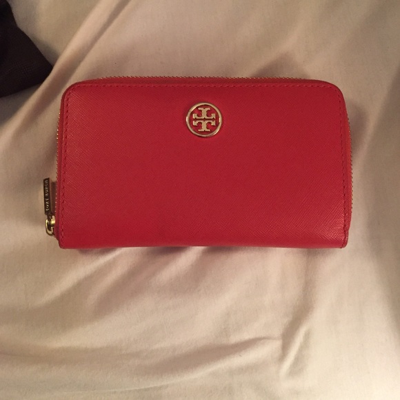 Tory Burch Handbags - Tory Burch Wallet