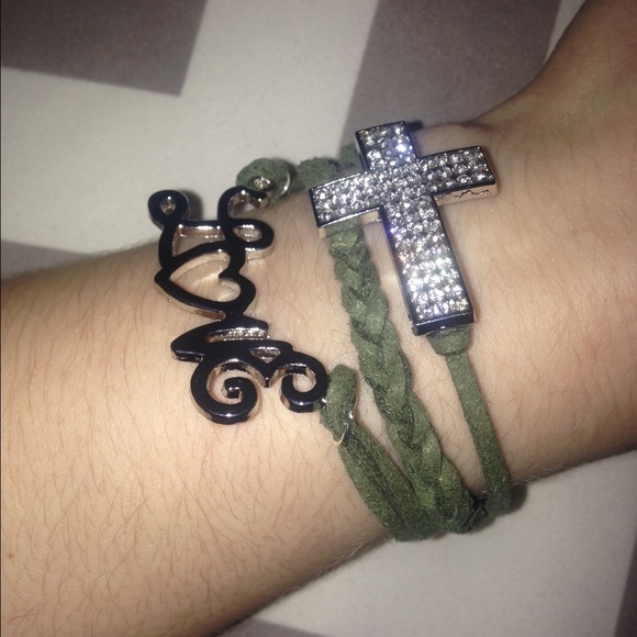 Love cross bracelet, olive green cord