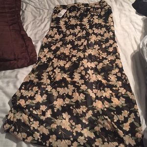Never worn floral maxi skirt
