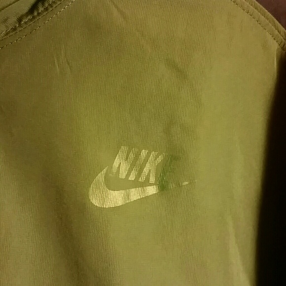 Nike zip up jacket - Picture 2 of 4