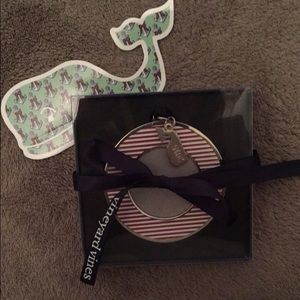 Vineyard vines picture frame and sticker