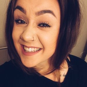 Meet your Posher, Natalie