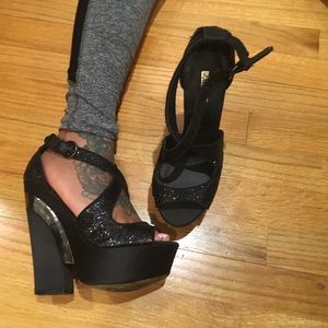 Black wedge heels