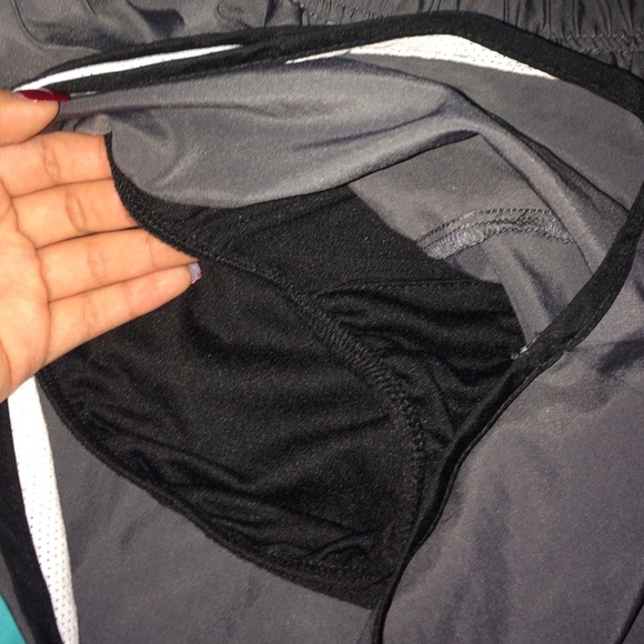 Running shorts - Picture 4 of 4