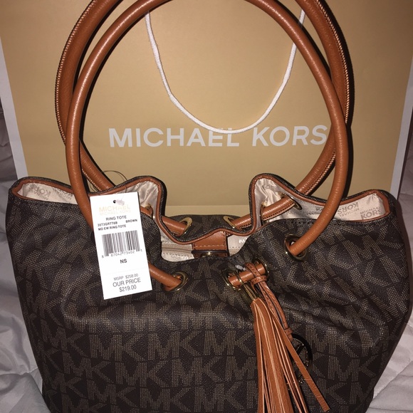 💜Authentic Michael Kors, Ring tote💜SOLD