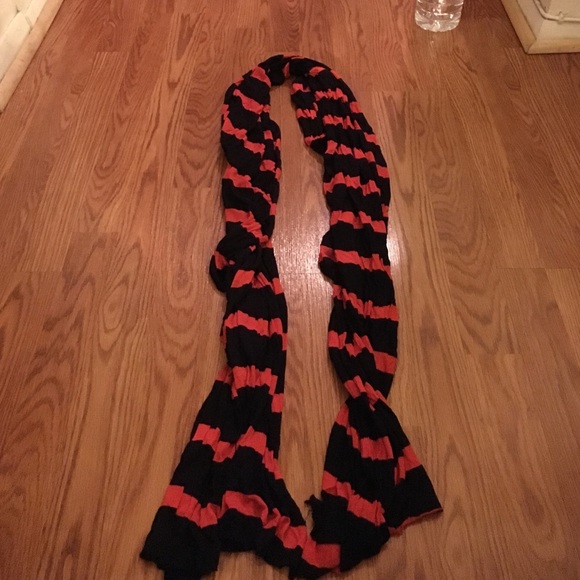 Scarf - Picture 2 of 3