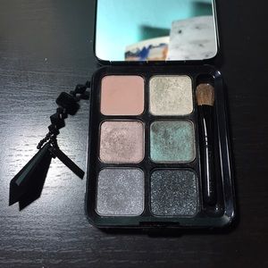 MAC Smoky Eyeshadow Palette Velvet 6