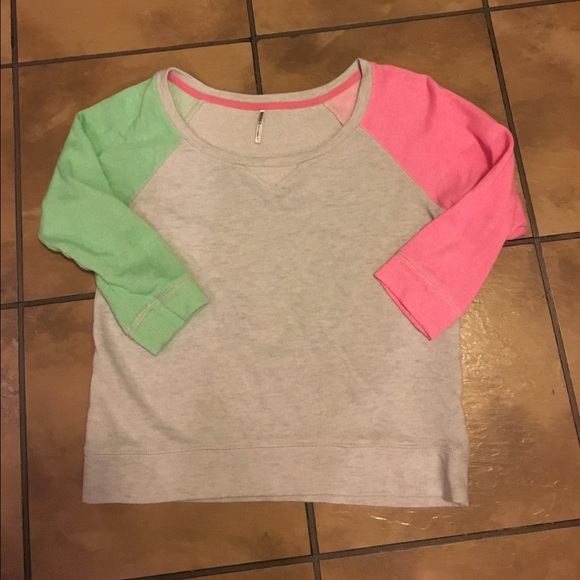 Sweater - Picture 1 of 1