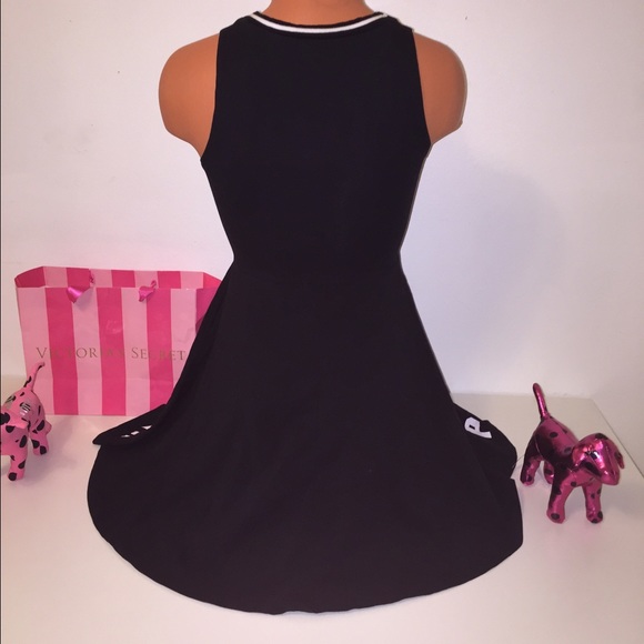 🚫SOLD🚫NEW PINK VS SKATER DRESS LOGO - Picture 3 of 3