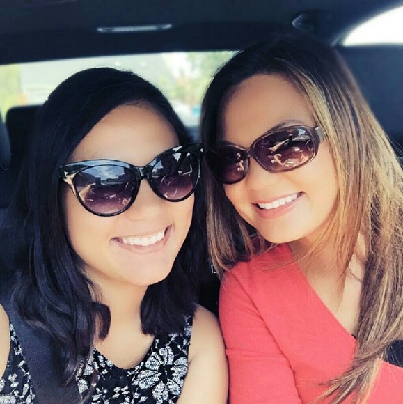 ALOHA🌺MEET ME🌺 - Picture 2 of 2