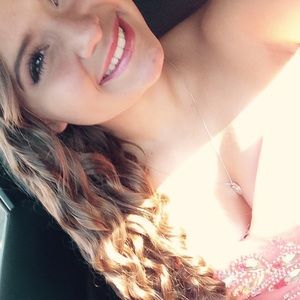 Meet your Posher, Haley