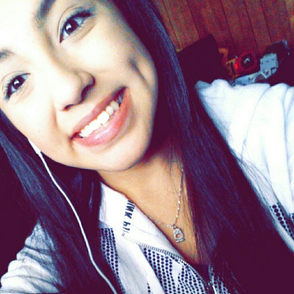 Meet your Posher, Lyla - Picture 1 of 1