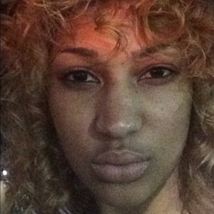 Meet your Posher, Janee