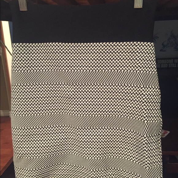 BCBG skirt