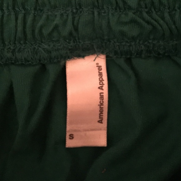 Green skirt - Picture 3 of 3