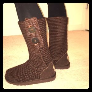 Comfy & Chic! Classic Cardy UGG Australia Boots