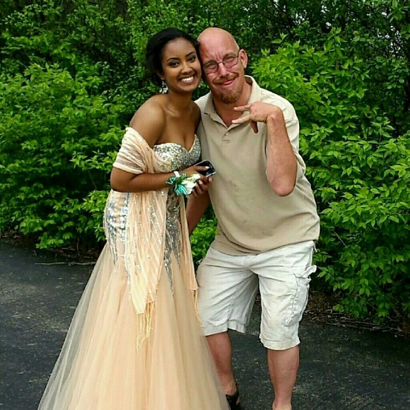 Sequins prom dress - Picture 2 of 3