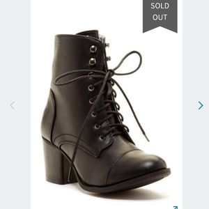 ** MOVING SALE ** Lace up black witch bootie