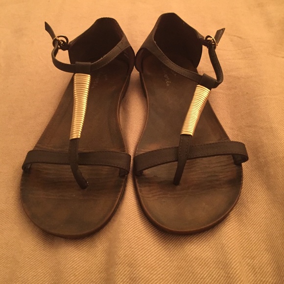Black flats