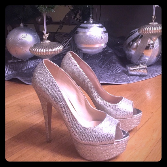 Sparkly Aldo Vannice high heels