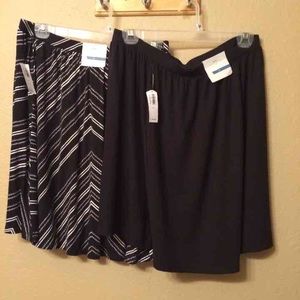 Bundle with two skirts