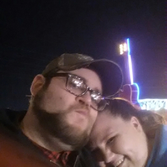 Meet your Posher, Brittney - Picture 1 of 1