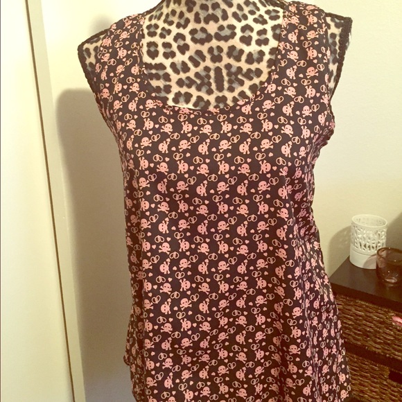 Very cute flowy top