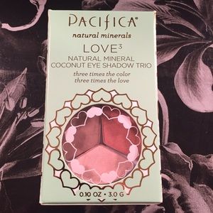 Pacific Love 3 Natural Mineral Coconut Eye Shadow