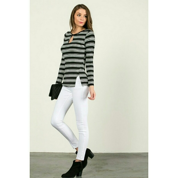 Blowout Sale Rosie Striped Top - Picture 2 of 4