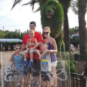 Meet your Posher, Lauren