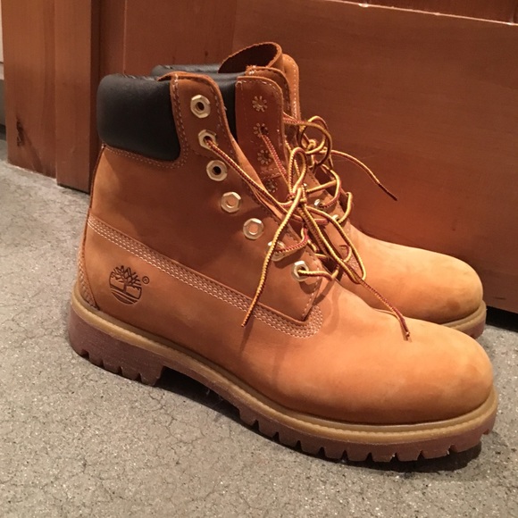 Timberland Shoes - Classic Timberlands Women Size 9.5