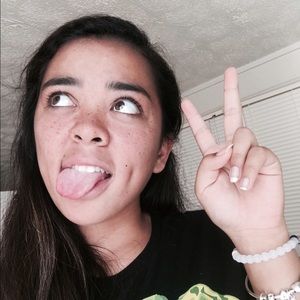 Meet your Posher, Keahi