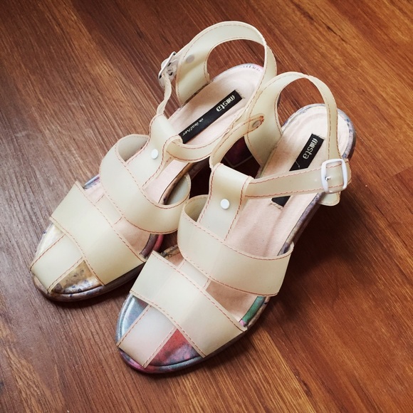 miista sandals
