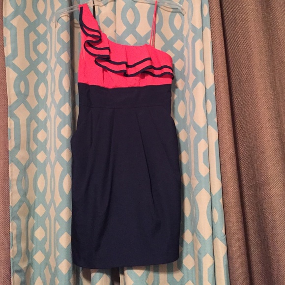 Pink dress with pockets. Never worn.