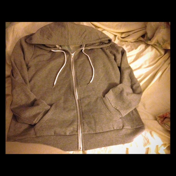 Plus size zip up hoodie (new) fits more like a 1x