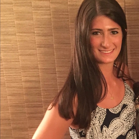 Meet your Posher, Jenna - Picture 2 of 2