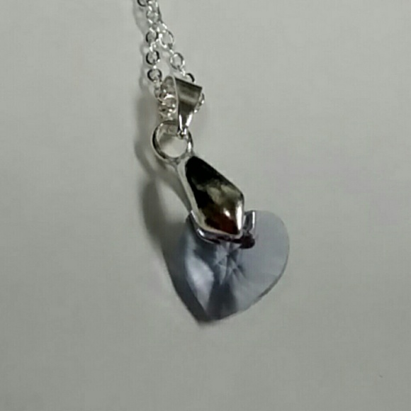 FINALSALE! Very Light Purple Heart Necklace(10 av) - Picture 1 of 4