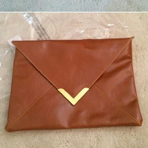 Envelope clutch