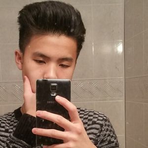 Meet your Posher, Yia