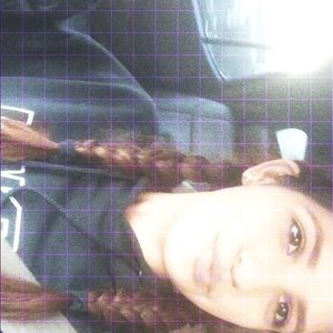 Meet your Posher, Ariel