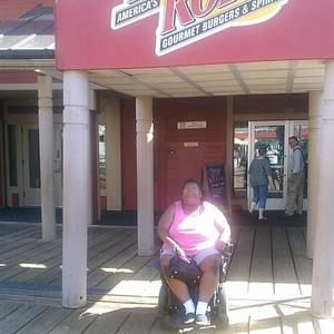 Meet your Posher, Joyce