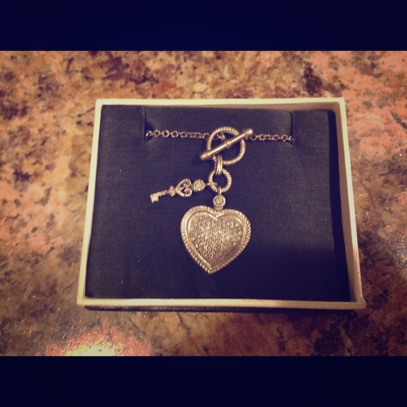 .925 Necklace Heart & Key silver with diamond