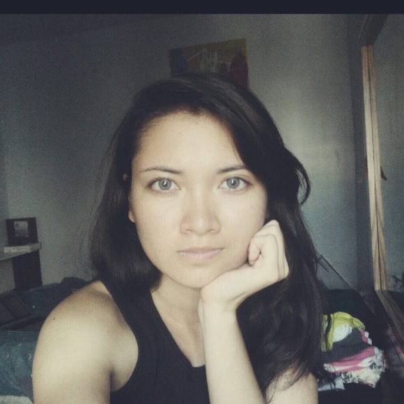 Meet your Posher, Selina - Picture 1 of 1
