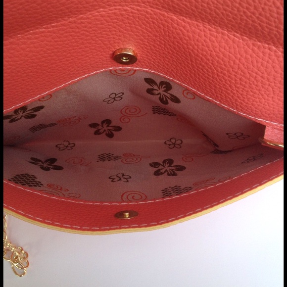 Envelope Clutch Purse - Picture 3 of 4