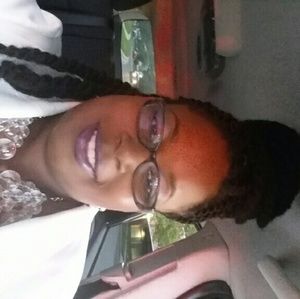 Meet your Posher, Markell