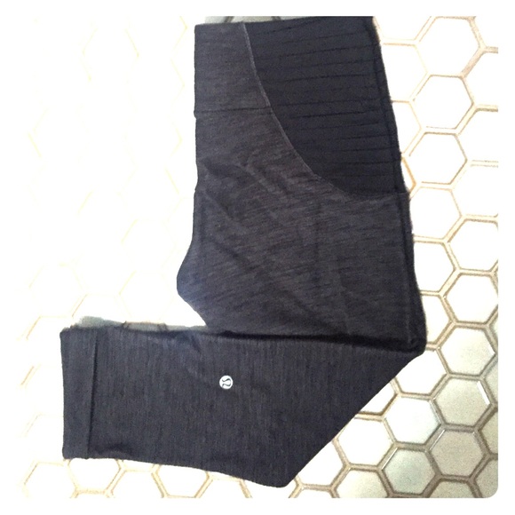 Lululemon Athletics wunder under crop